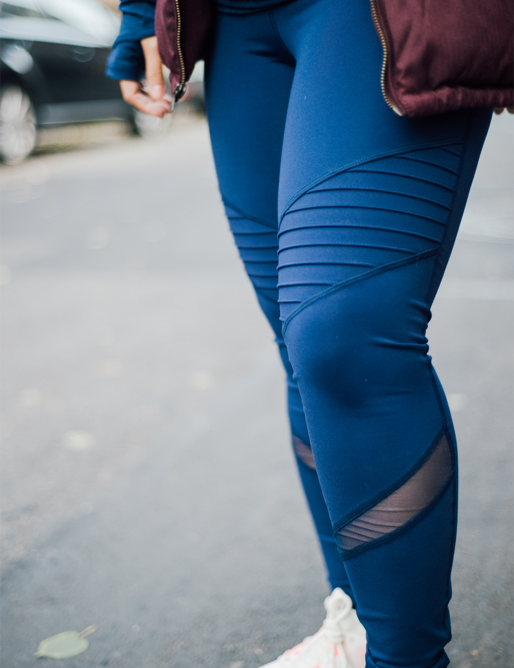 Old Navy High-Rise 7/8-Length Moto Compression Leggings